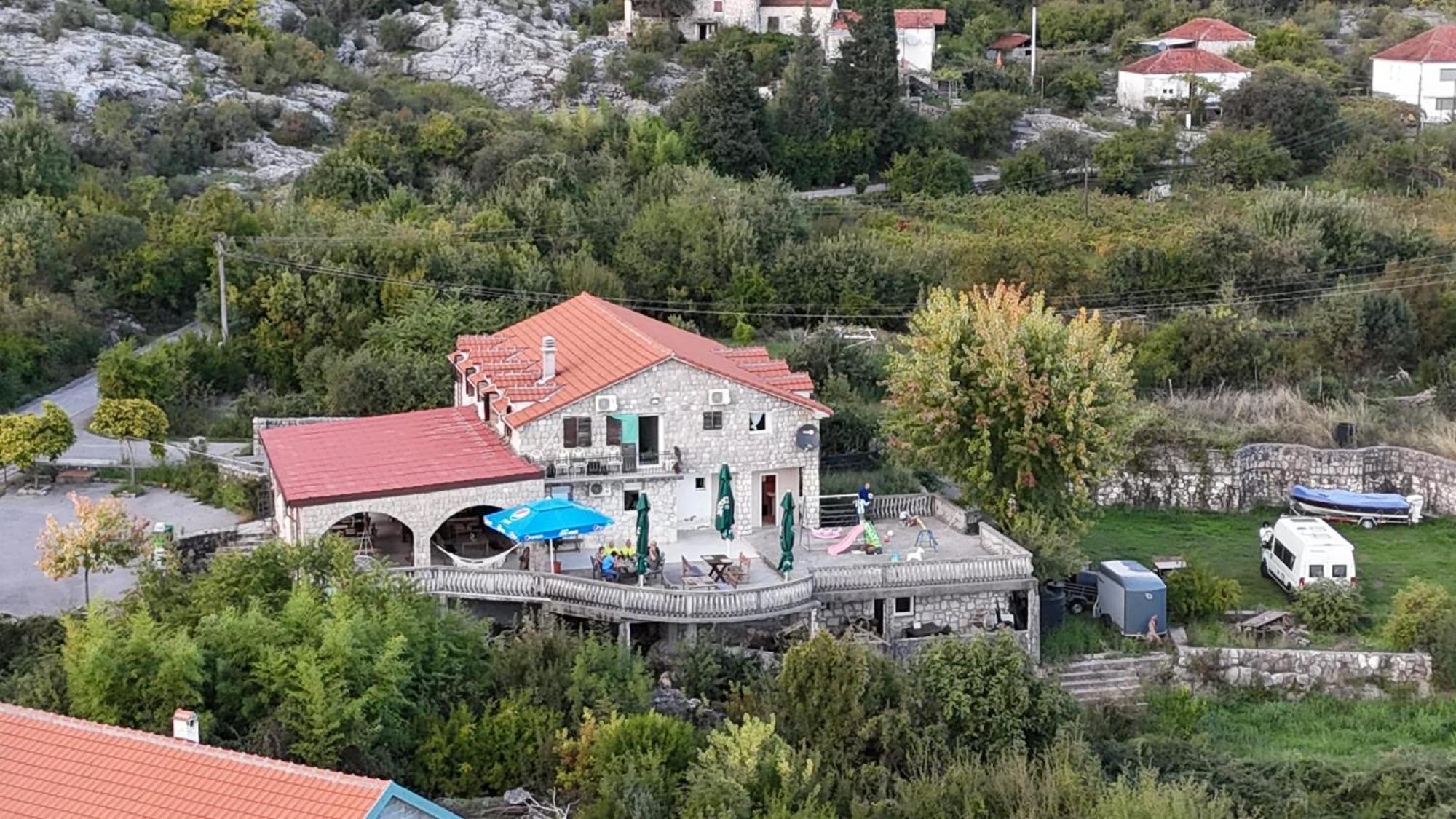 Skadar Lake Family Resort Rijeka Crnojevića Esterno foto