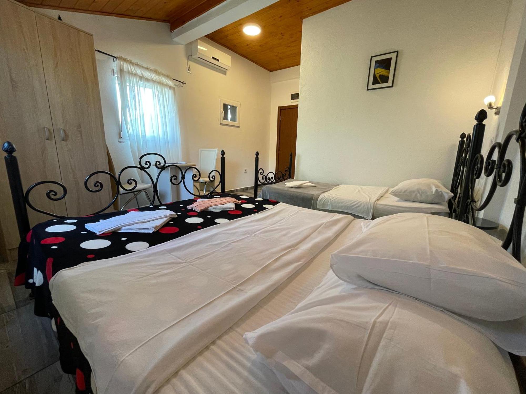 Skadar Lake Family Resort Rijeka Crnojevića Esterno foto